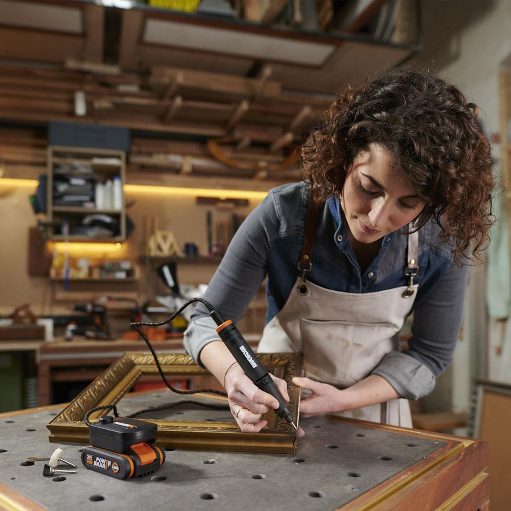 WORX WX990 MAKERX 20Volt 2.0Ah. Kömürsüz Profesyonel Gravür + 50MM Açılı Avuç Taşlama Kombo Set + 39 Parça aksesuar - . Görsel